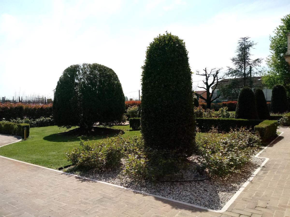 B&B Residence Il Ciliegio , Via Villa Superiore 93 Luzzara Suzzara Eksteriør bilde