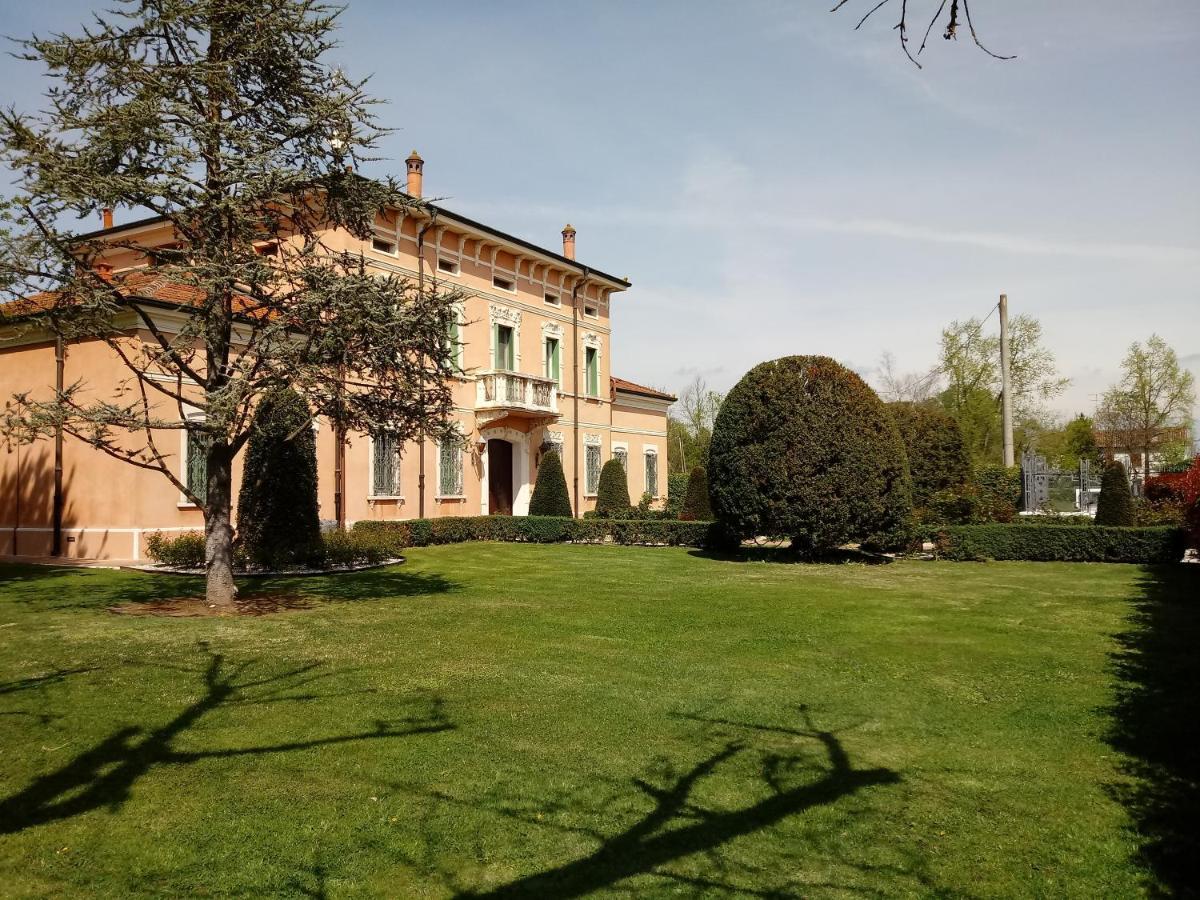 B&B Residence Il Ciliegio , Via Villa Superiore 93 Luzzara Suzzara Eksteriør bilde
